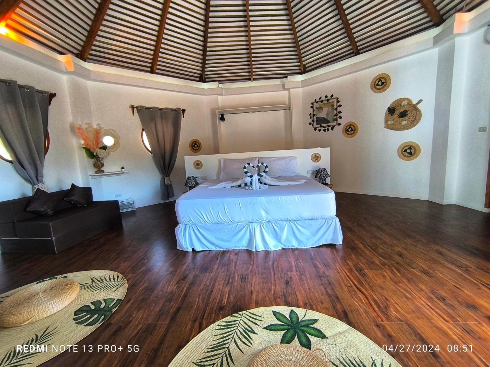 U Story Resort