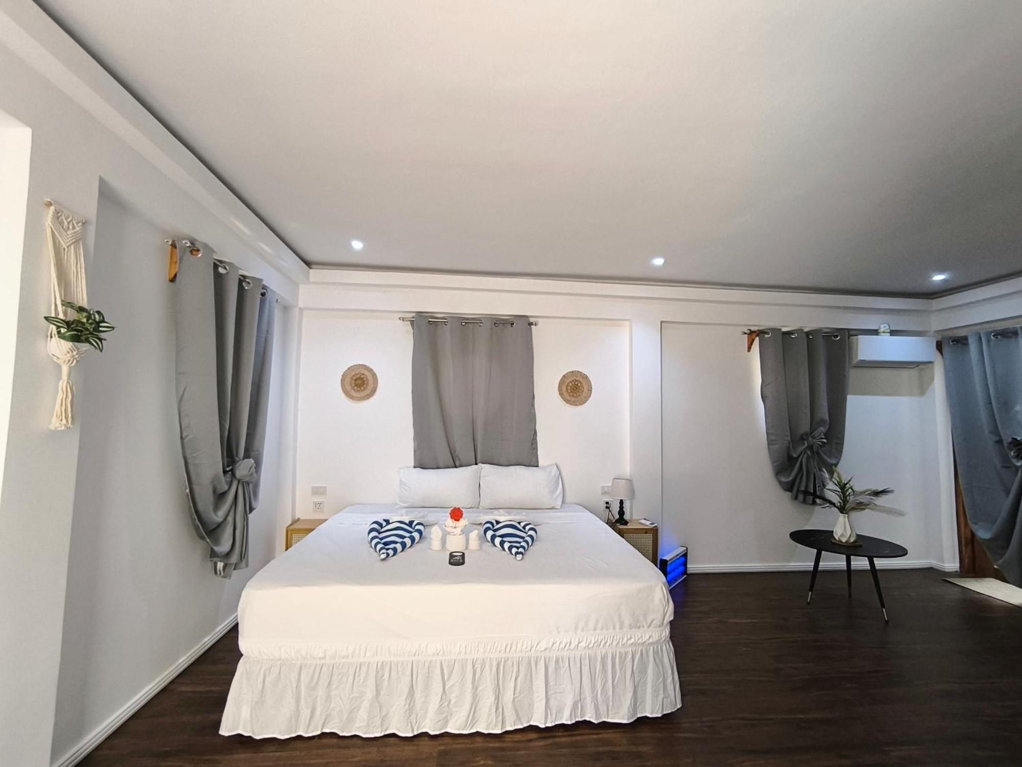 U Story Resort